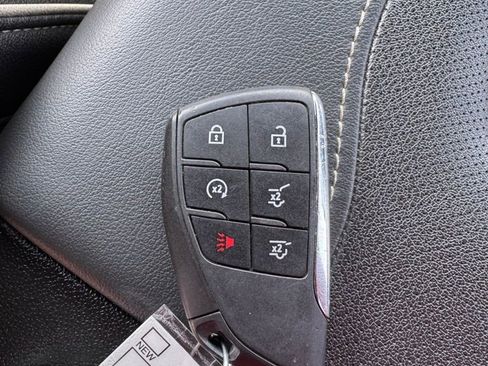 Used 2023 Chevrolet Suburban Premier AWD/4WD image 33
