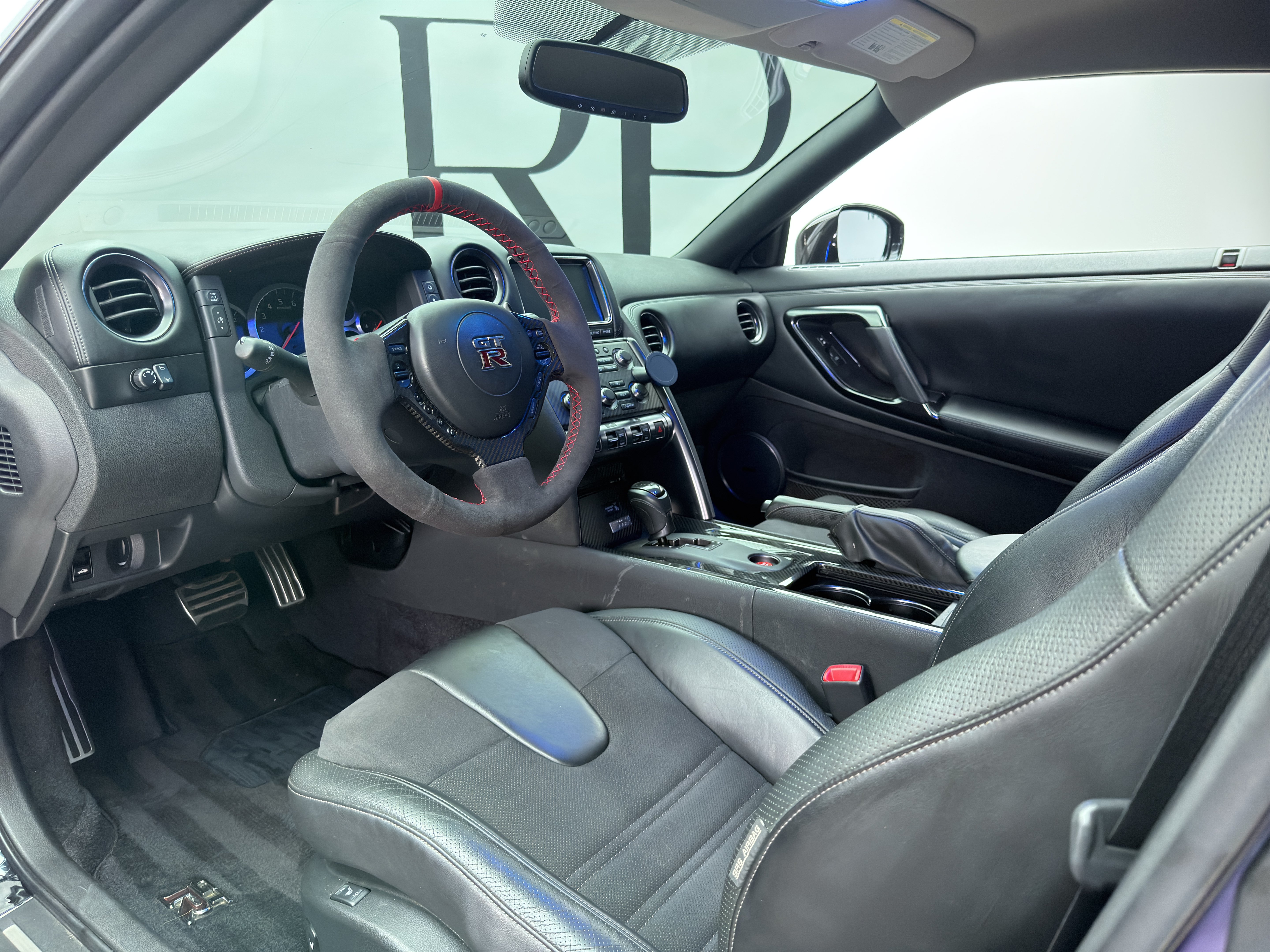 Used 2013 Nissan GT-R Premium AWD/4WD image 16