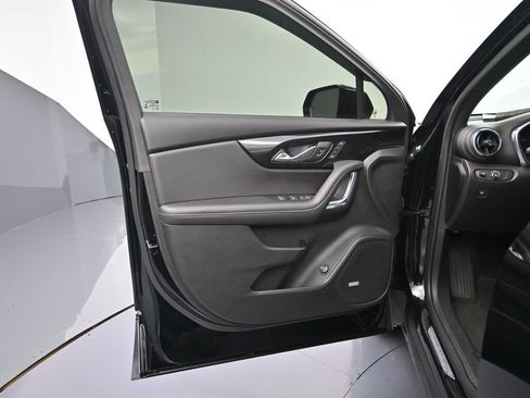 Certified 2022 Chevrolet Blazer Premier w/ Enhanced Convenience Package image 10