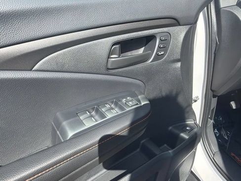 Used 2025 Honda Ridgeline TrailSport image 18