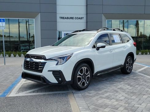 Used 2023 Subaru Ascent Limited AWD/4WD image 1