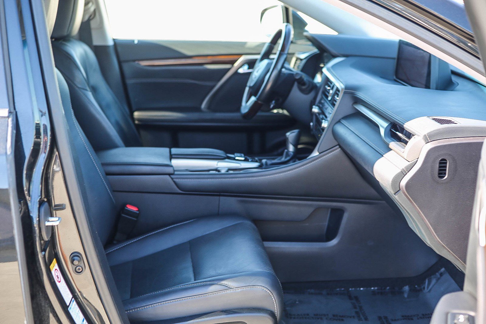 Used 2017 Lexus RX 350 AWD w/ Premium Package image 16