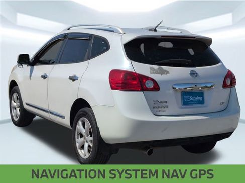 Used 2011 Nissan Rogue SV w/ Premium Pkg image 3