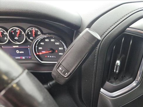 Used 2021 Chevrolet Silverado 1500 LT Trail Boss w/ Convenience Package II image 12