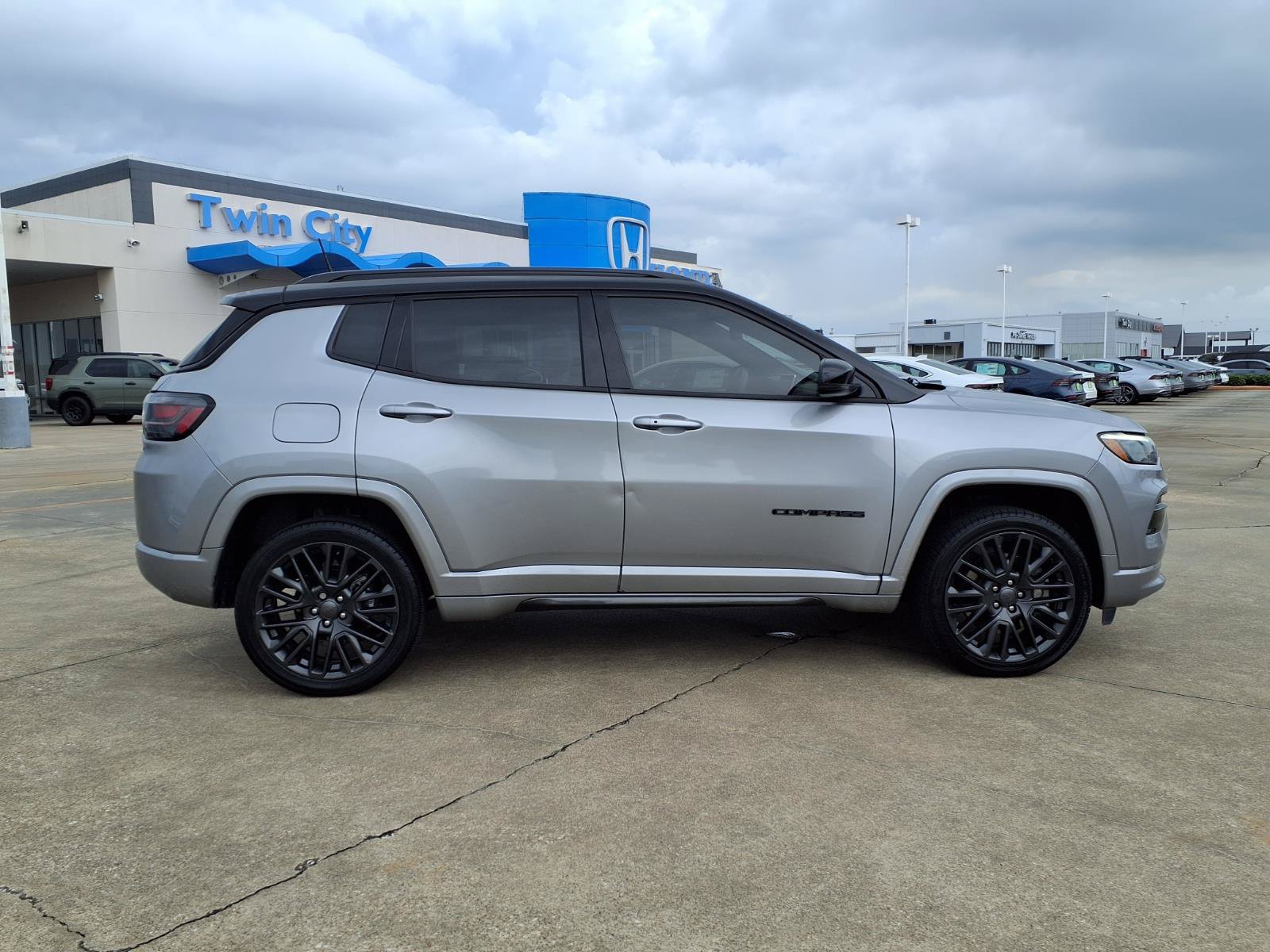 Used 2023 Jeep Compass High Altitude AWD/4WD image 8