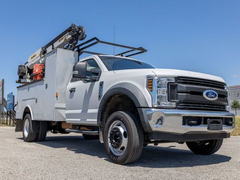 Used 2019 Ford F550 2WD Regular Cab Super Duty image 1