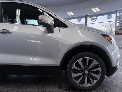 Used 2019 Buick Encore Essence image 4