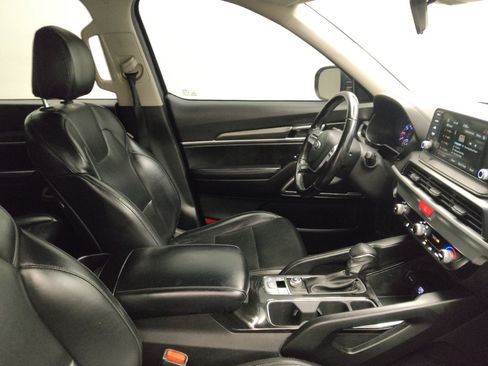 Used 2021 Kia Telluride LX FWD image 21
