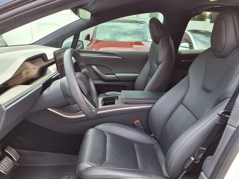Used 2024 Tesla Model X AWD/4WD image 10