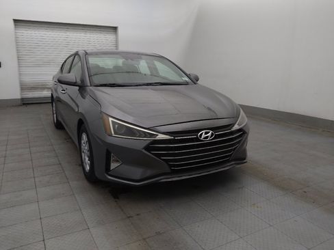 Used 2020 Hyundai Elantra SE w/ Cargo Package (C1) FWD image 13