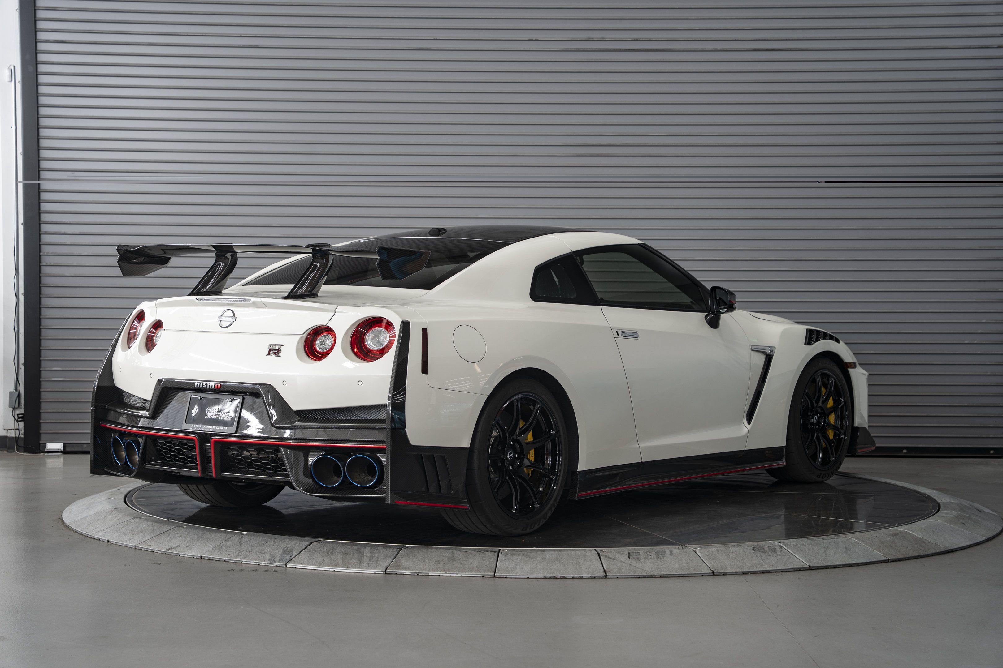 Used 2024 Nissan GT-R NISMO w/ Floor Mat Package AWD/4WD image 5