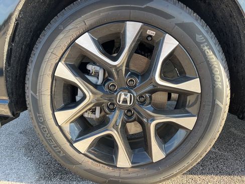 Certified 2026 Honda HR-V EX-L image 11