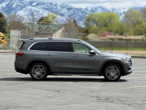 Used 2020 Mercedes-Benz GLS 450 4MATIC image 4