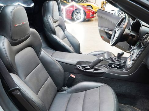 Used 2013 Chevrolet Corvette Grand Sport w/ 2LT Preferred Equipment Group RWD image 51