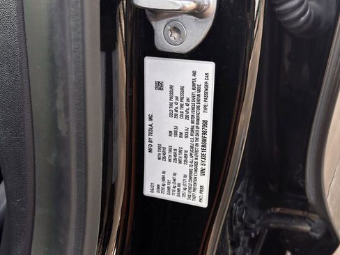 Used 2021 Tesla Model 3 Long Range AWD/4WD image 23