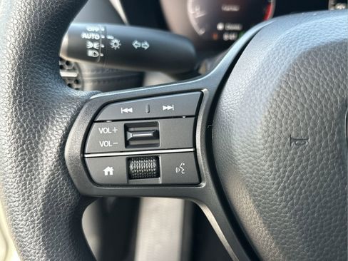 Certified 2026 Honda HR-V LX image 20