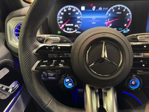 Used 2025 Mercedes-Benz G 63 AMG AMG G 63 image 35