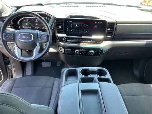 Certified 2025 GMC Sierra 1500 Elevation AWD/4WD image 4