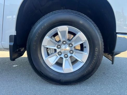 Used 2025 Chevrolet Silverado 1500 W/T RWD image 5
