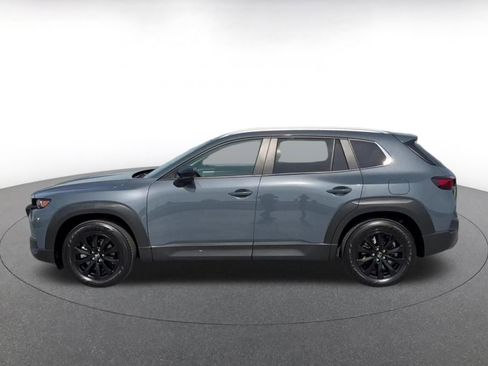 Used 2025 Nissan Versa SV image 9