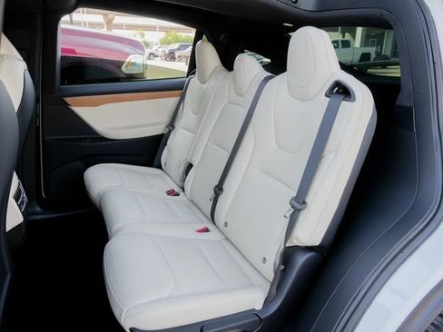 Used 2021 Tesla Model X Long Range image 33