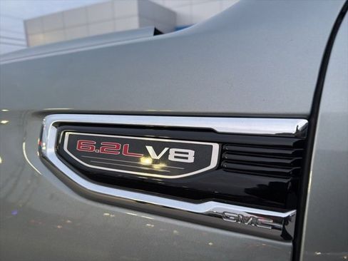 Used 2023 GMC Sierra 1500 SLT w/ SLT Premium Plus Package image 43