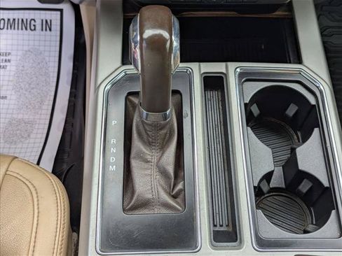 Used 2019 Ford F150 Lariat AWD/4WD image 11