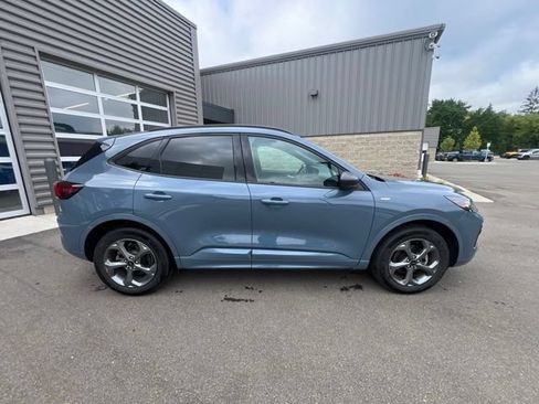 Used 2024 Ford Escape ST-Line w/ Tech Pack #1 AWD/4WD image 4