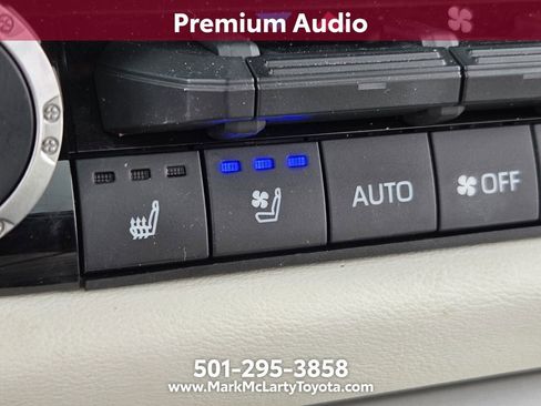 Certified 2025 Toyota Sequoia Capstone AWD/4WD image 29