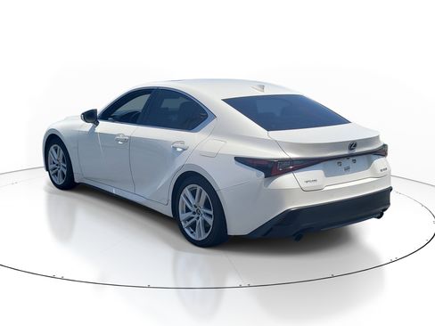Used 2023 Lexus IS 300 w/ Comfort Package RWD image 5