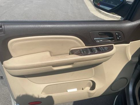 Used 2007 GMC Yukon XL Denali AWD/4WD image 11