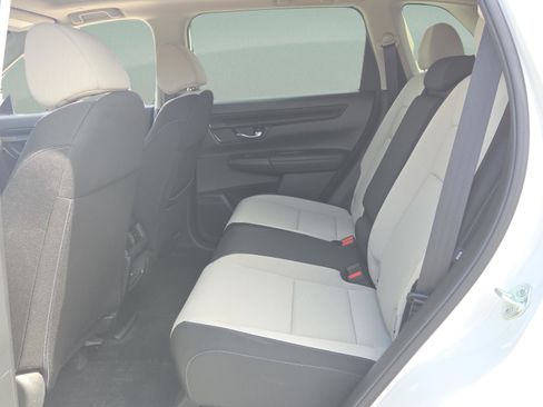 Used 2024 Honda CR-V EX image 11