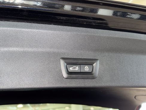 Used 2023 BMW X3 sDrive30i w/ M Sport Package RWD image 14