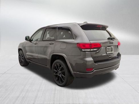 Used 2020 Jeep Grand Cherokee Altitude AWD/4WD image 7