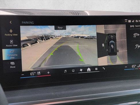 New 2026 BMW X5 xDrive50e image 13