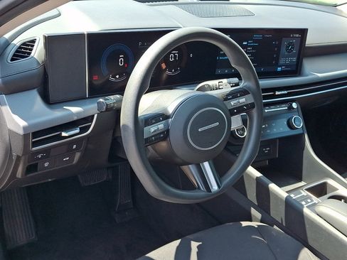 Used 2025 Hyundai Sonata SEL FWD image 25