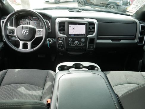 Used 2024 RAM 1500 Warlock w/ Electronics Group AWD/4WD image 10