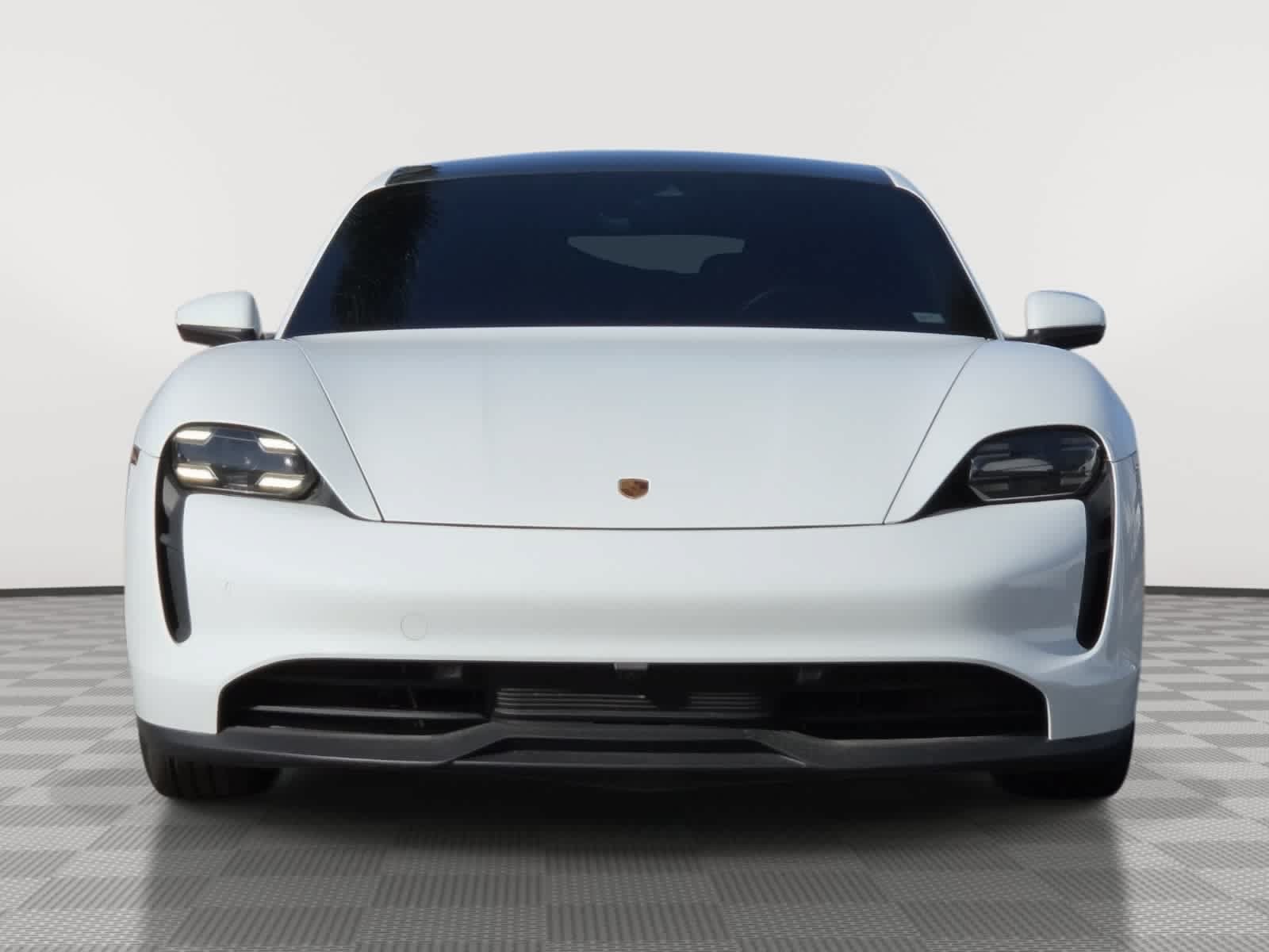 Used 2022 Porsche Taycan 4S AWD/4WD image 2
