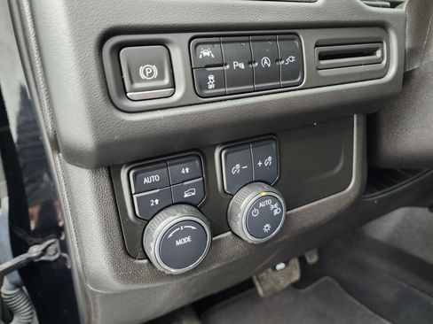 Used 2021 Chevrolet Tahoe LT image 49