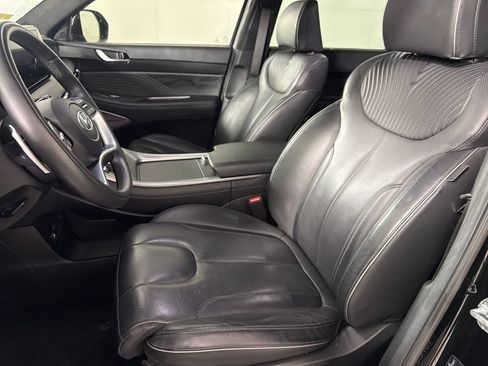 Certified 2024 Hyundai Palisade Calligraphy FWD image 11