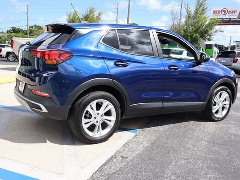 Used 2023 Buick Encore GX Preferred w/ Cold Weather Comfort Package FWD image 8