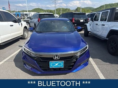 Used 2018 Honda Accord Sport image 3