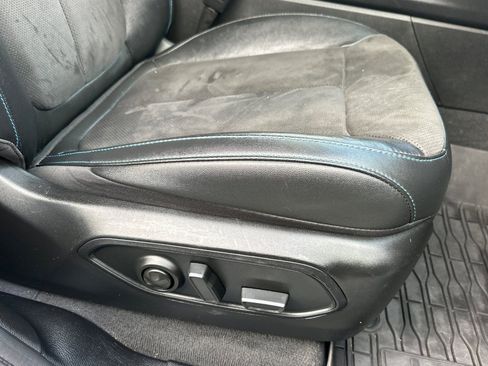 Used 2023 Jeep Grand Cherokee Trailhawk image 24