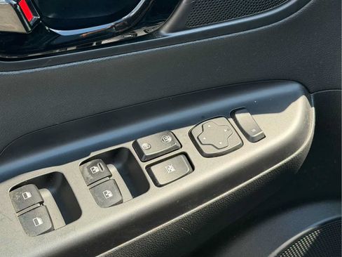 Used 2018 Hyundai Kona Limited AWD/4WD image 3