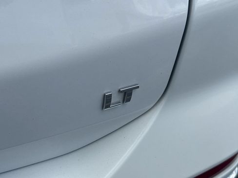 Used 2020 Chevrolet Equinox LT w/ Driver Convenience Package FWD image 34