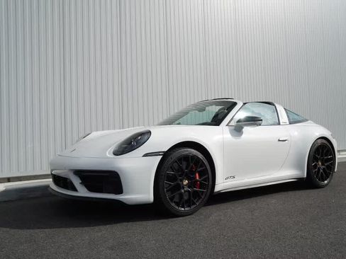 Used 2024 Porsche 911 Targa 4 GTS AWD/4WD image 6