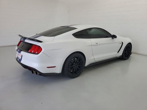 Used 2017 Ford Mustang Shelby GT350 RWD image 5