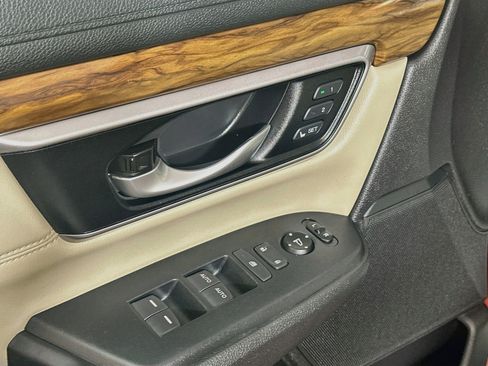 Used 2018 Honda CR-V EX-L image 17