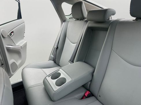 Used 2015 Toyota Prius Two image 24