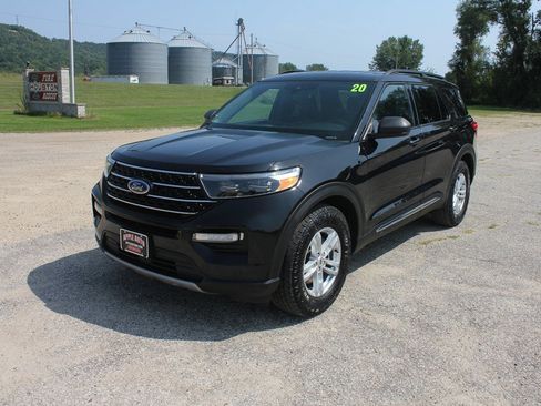 Used 2020 Ford Explorer XLT w/ Equipment Group 202A AWD/4WD image 1